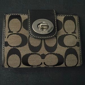 Coach wallet bifold